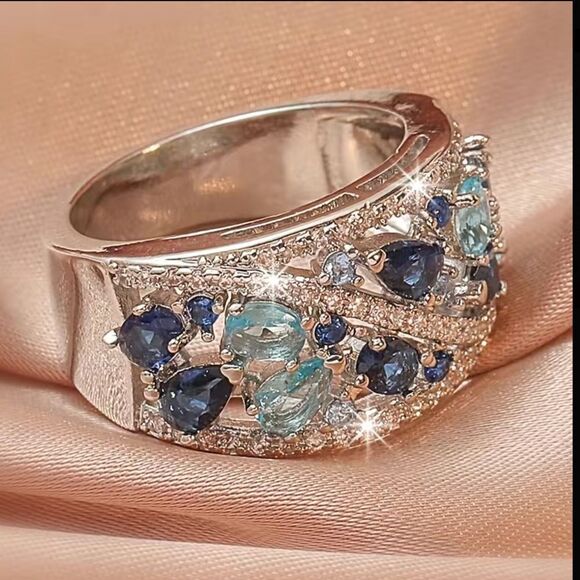 🩵 Blue Crystal Cz Diamond Wide Band  Ring 💎 - Picture 14 of 16